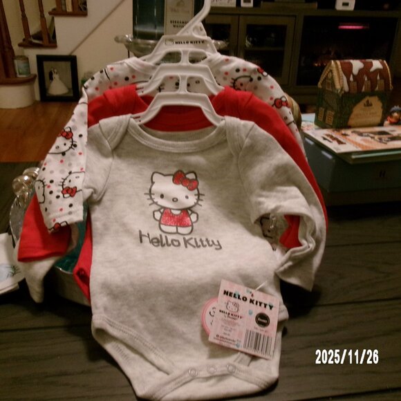 NEW LOT OF 3 Hello Kitty 6 Month Baby Girl RED One Piece Romper ONSIES Snap $30 - Picture 3 of 4